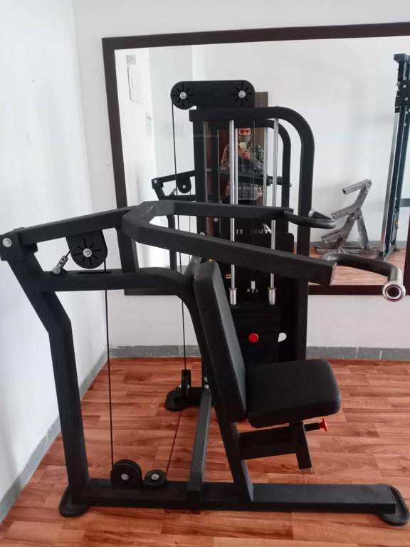  teenmurty summit Gymnasium