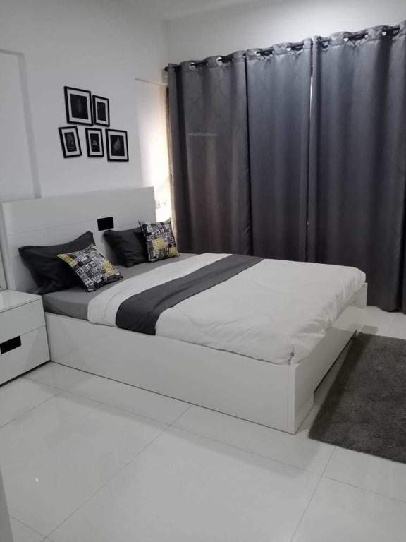  teenmurty summit Bedroom