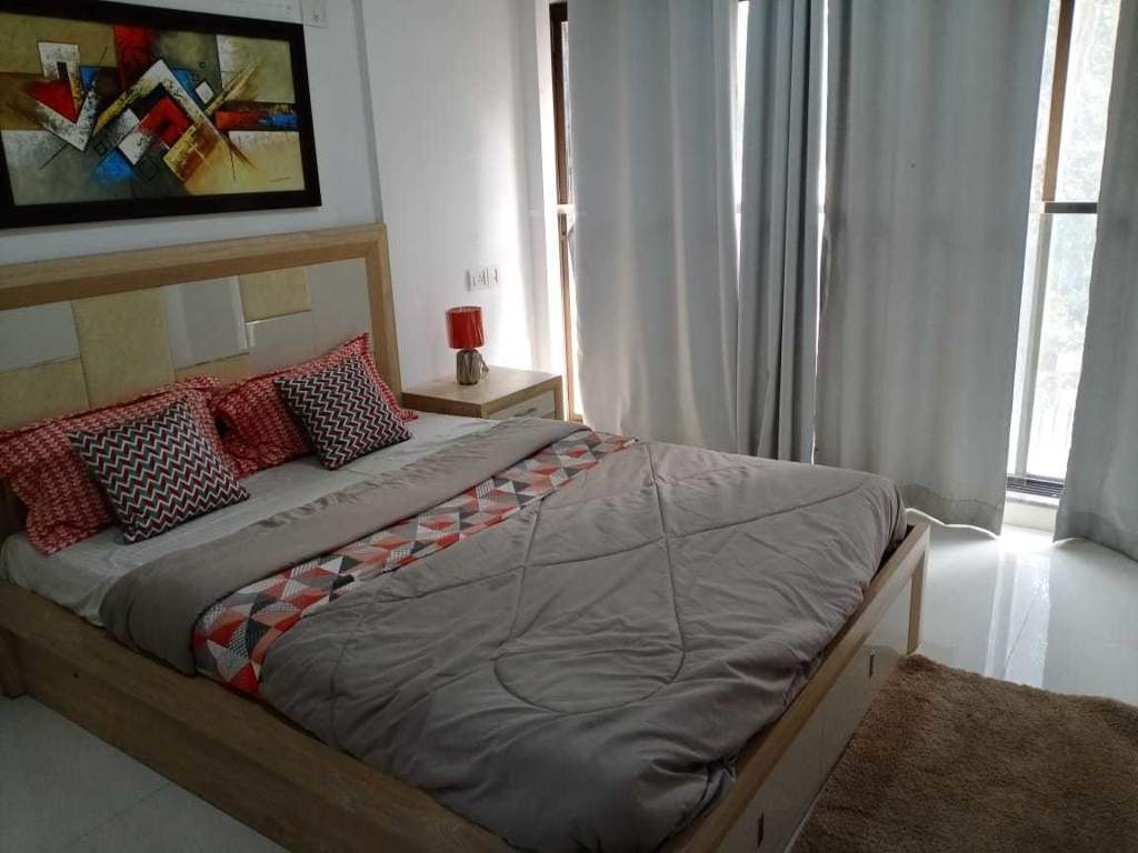  teenmurty summit Bedroom