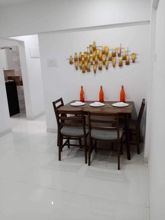  teenmurty summit Dining Area