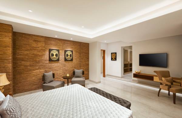  emerald-garden Bedroom