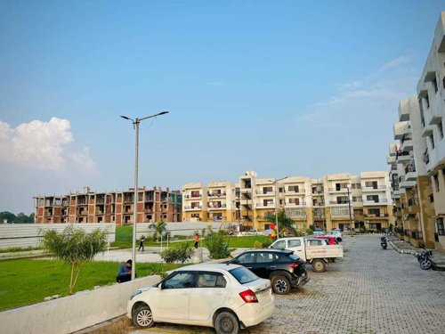  new-saket-phase-1 Car Parking