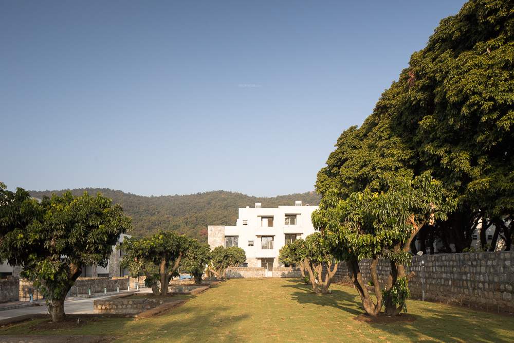 222 rajpur Landscaped Gardens