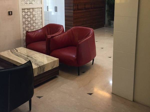  first-avenue Living Area