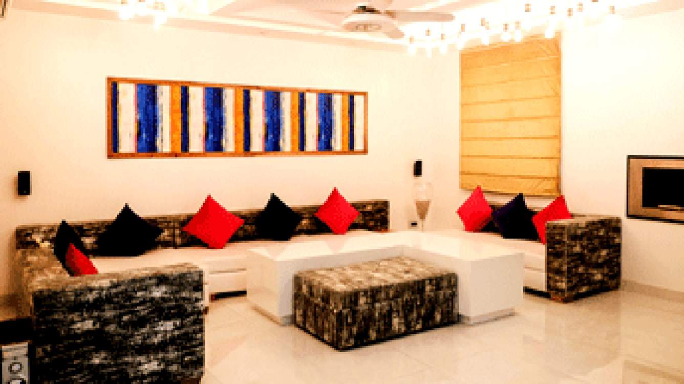  spine infratech homes Living Area