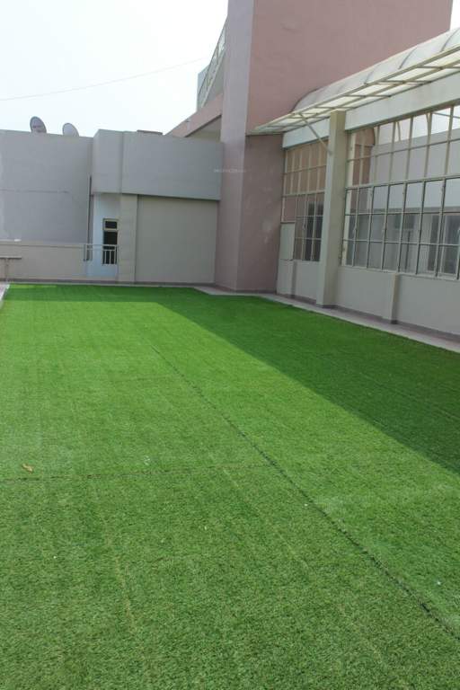 kings court Terrace Garden