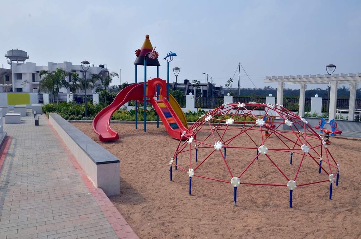  green avenue Children's play area