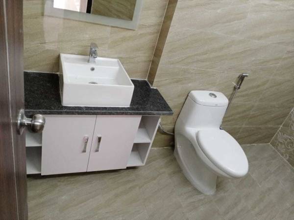  urban-hill Bathroom