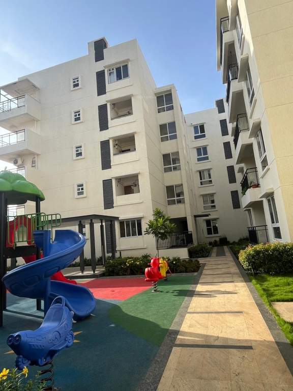  skanda lake front Children's play area