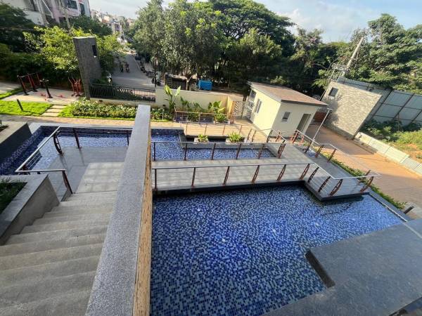  skanda-lake-front Swimming Pool