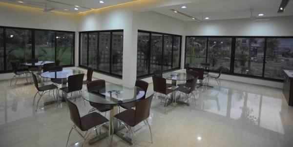  greens Waiting Lounge