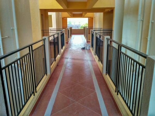  emerald Entrance Lobby