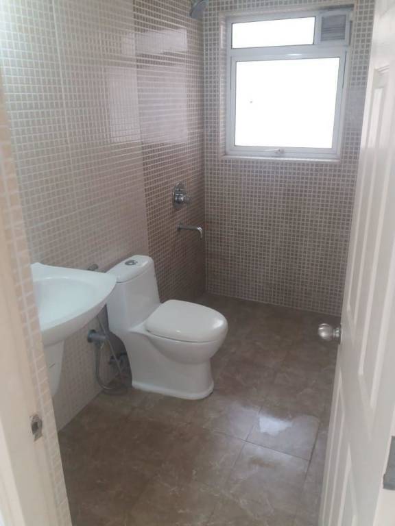 zion square 2 Bathroom