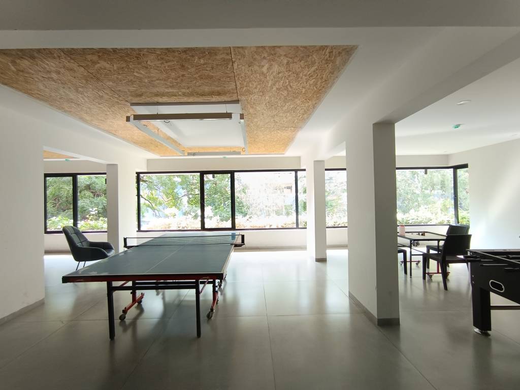 around the grove Indoor Games