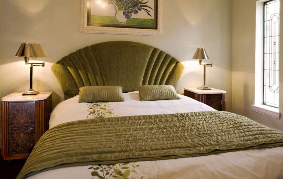  nandani gowlok dham Bedroom