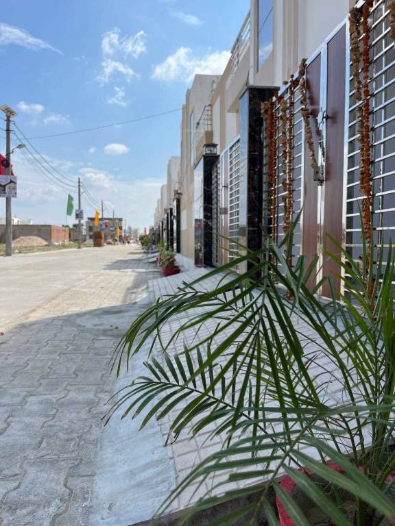  landmark city Elevation