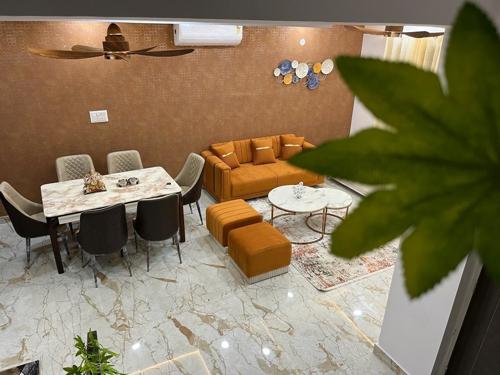  landmark-city Living Area