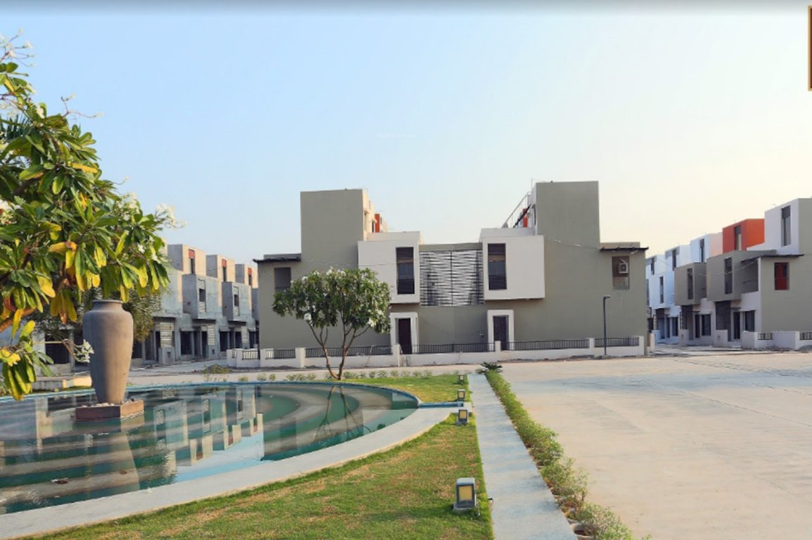 lake palace Elevation