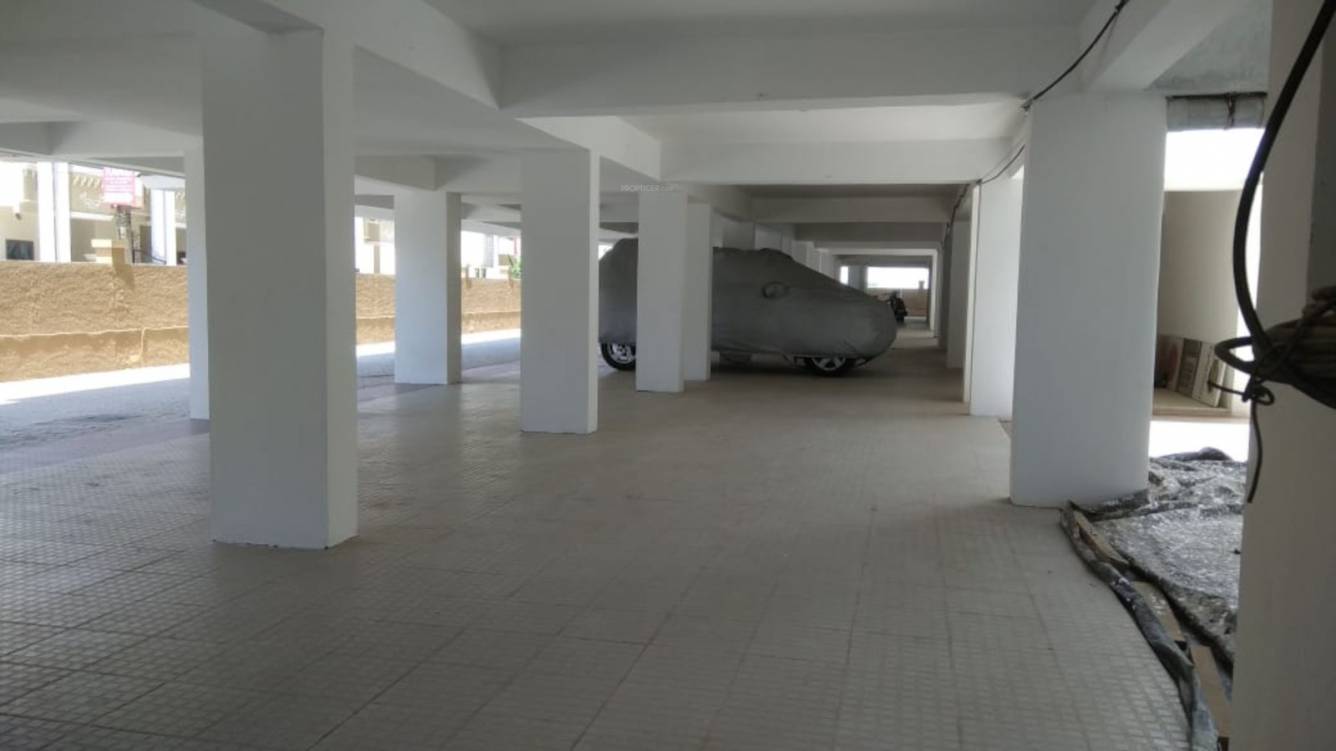 jasuja tower Car Parking