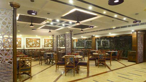 Restaurant amenities of Avadh Shangrila
