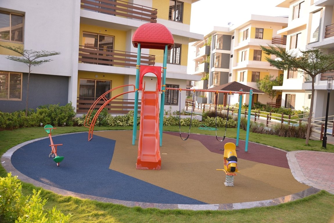  esmeralda Children's play area