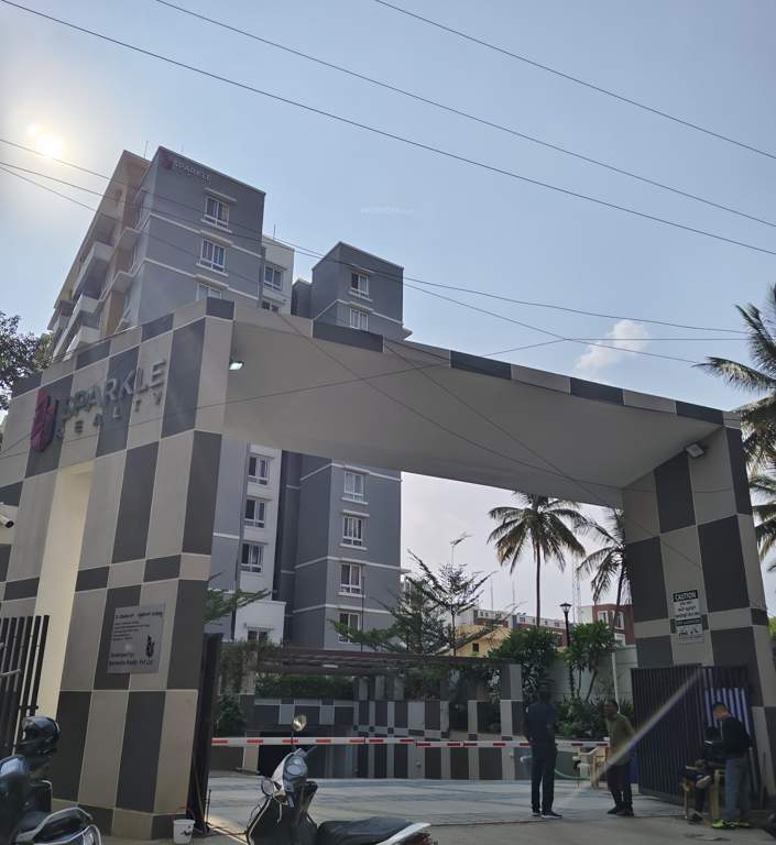  the marquise Entrance Gate Security Cabin