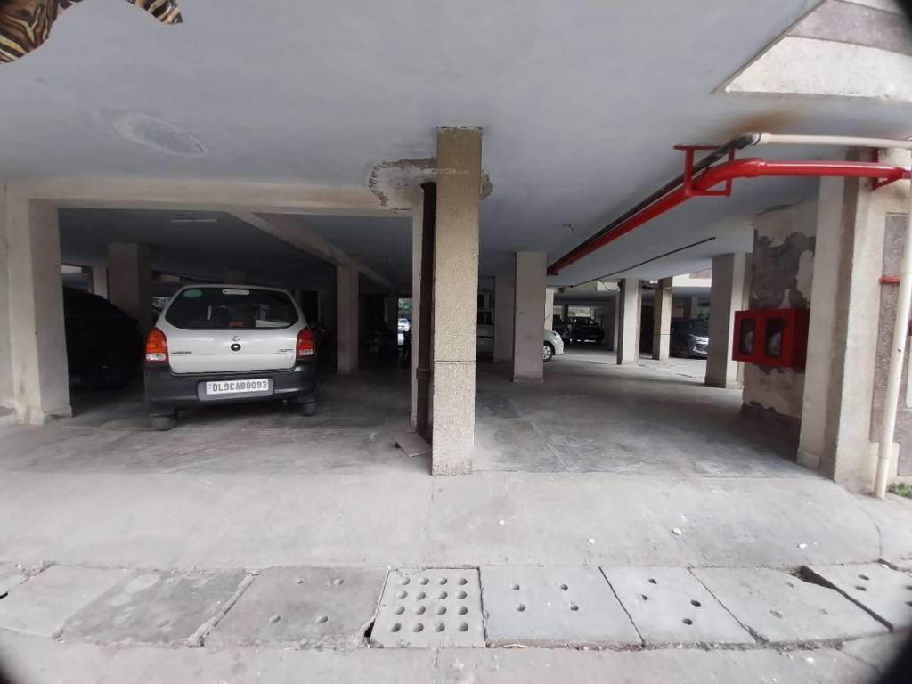  everest apartment Car Parking