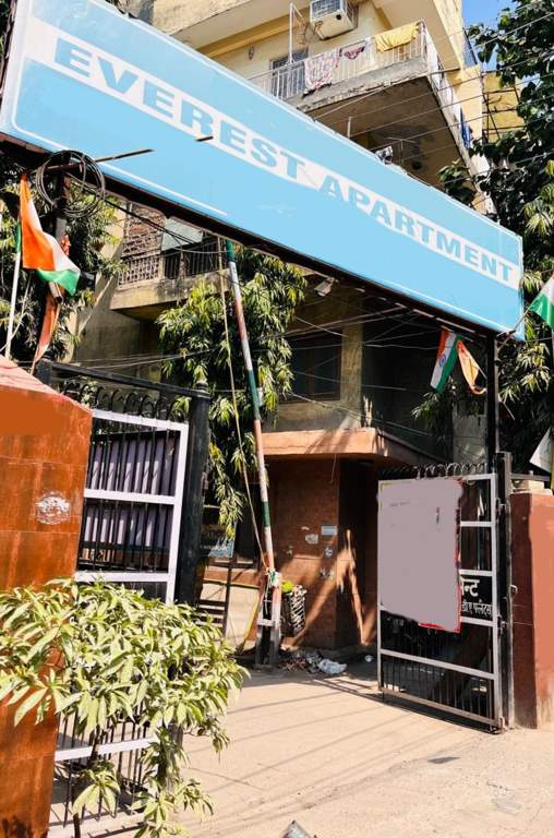  everest apartment Entrance Gate Security Cabin