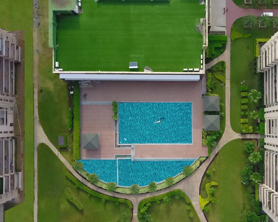 twin tower Landscaped Gardens