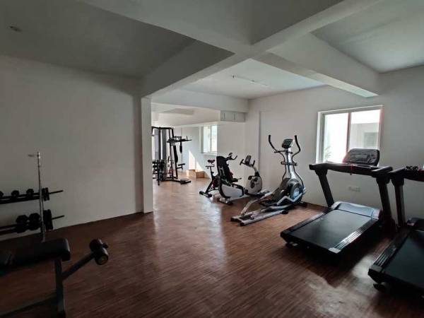 Gymnasium gomati-iris Gymnasium