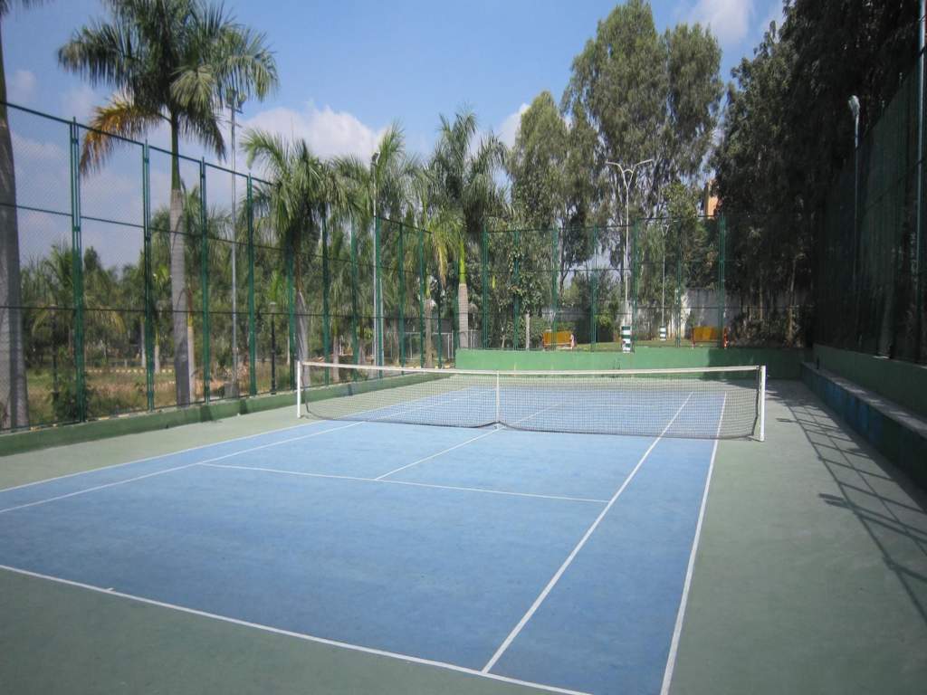  paradise Tennis Court