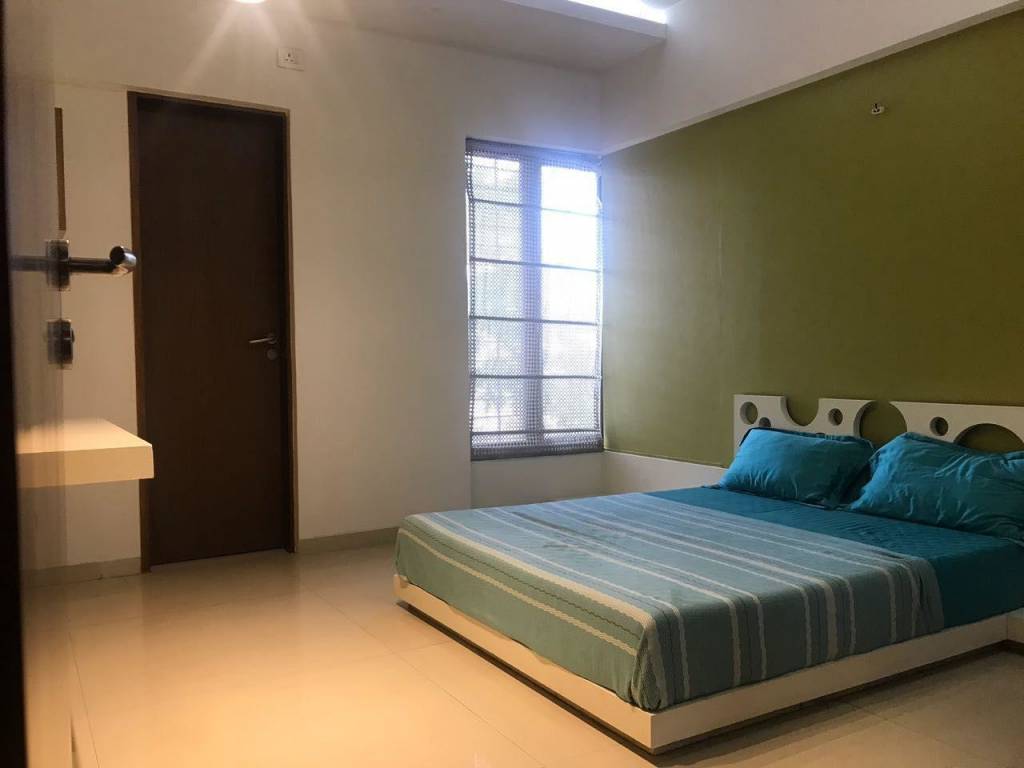 Pride Purple Park Ivory Phase II