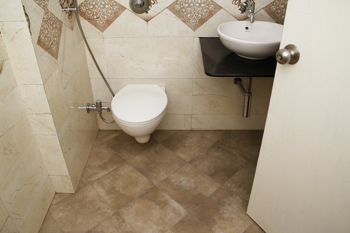  grandeur premium g Bathroom