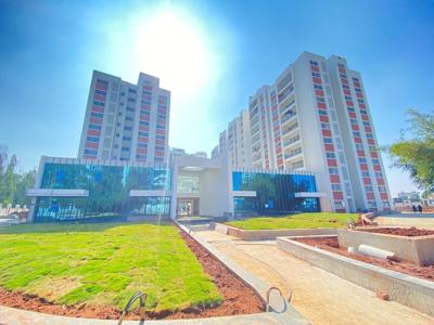  central-park Club House