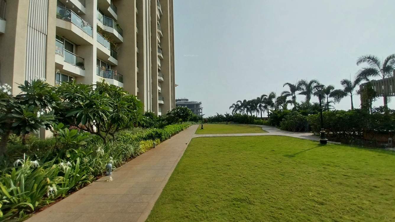  imperial heights Landscaped Gardens