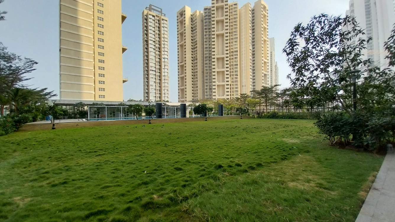  imperial heights Landscaped Gardens