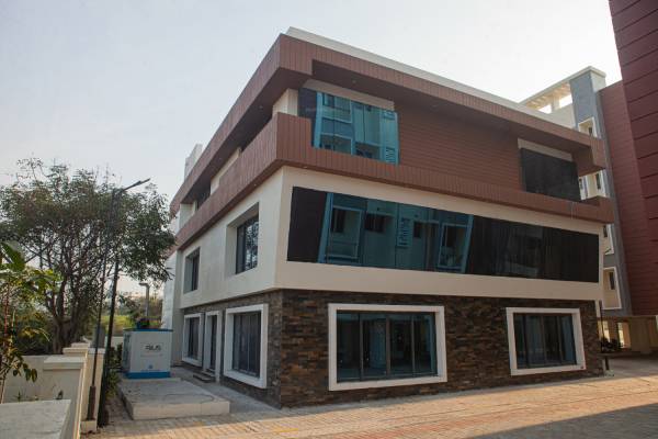  firstnest Club House