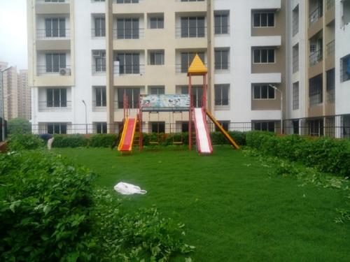  pearl-c Children's play area