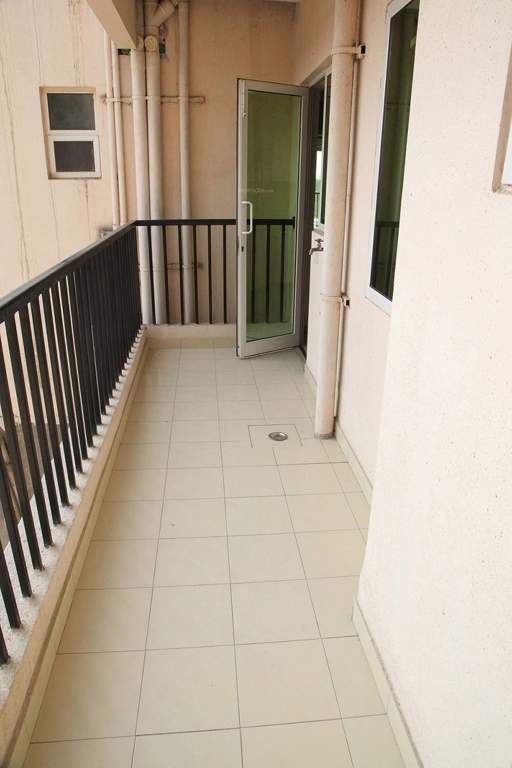  gaur yamuna city Balcony