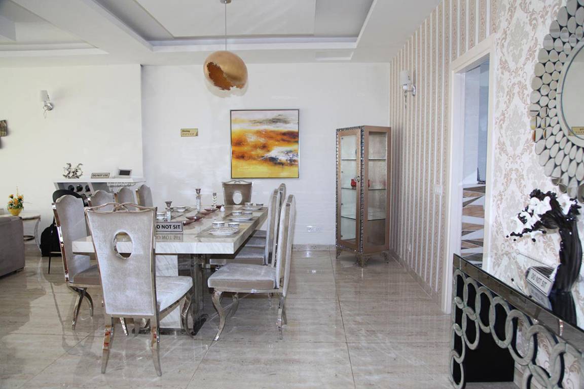  gaur yamuna city Dining Area