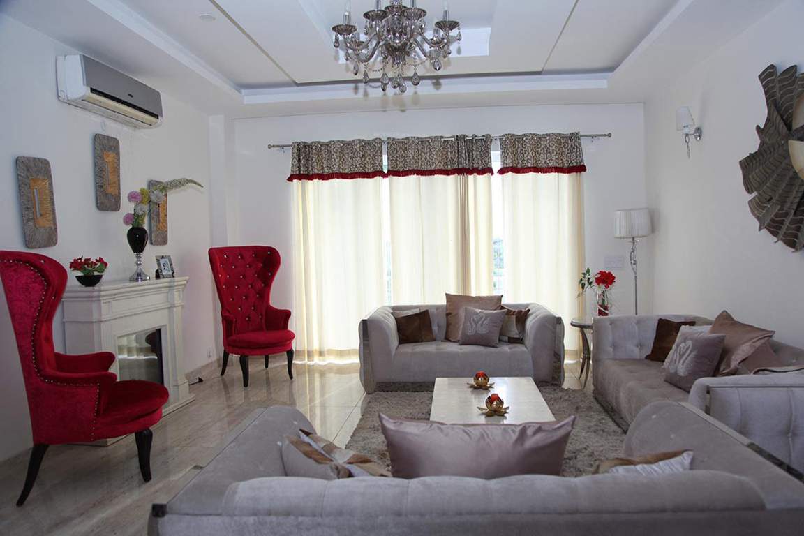  gaur yamuna city Living Area