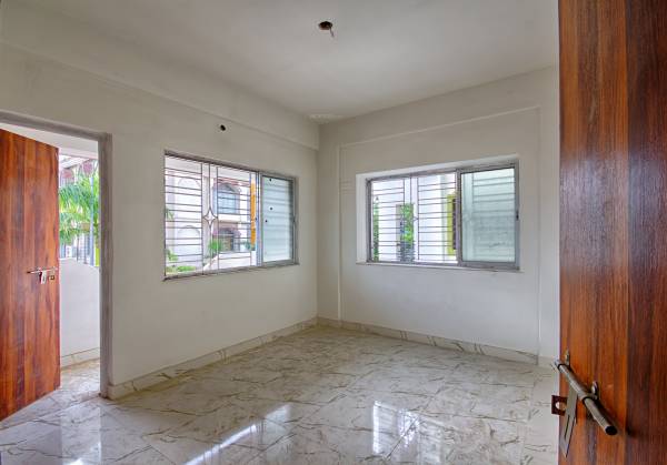 Images for Main Other of Sun AC 82