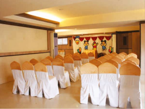  palm-woods Banquet Hall