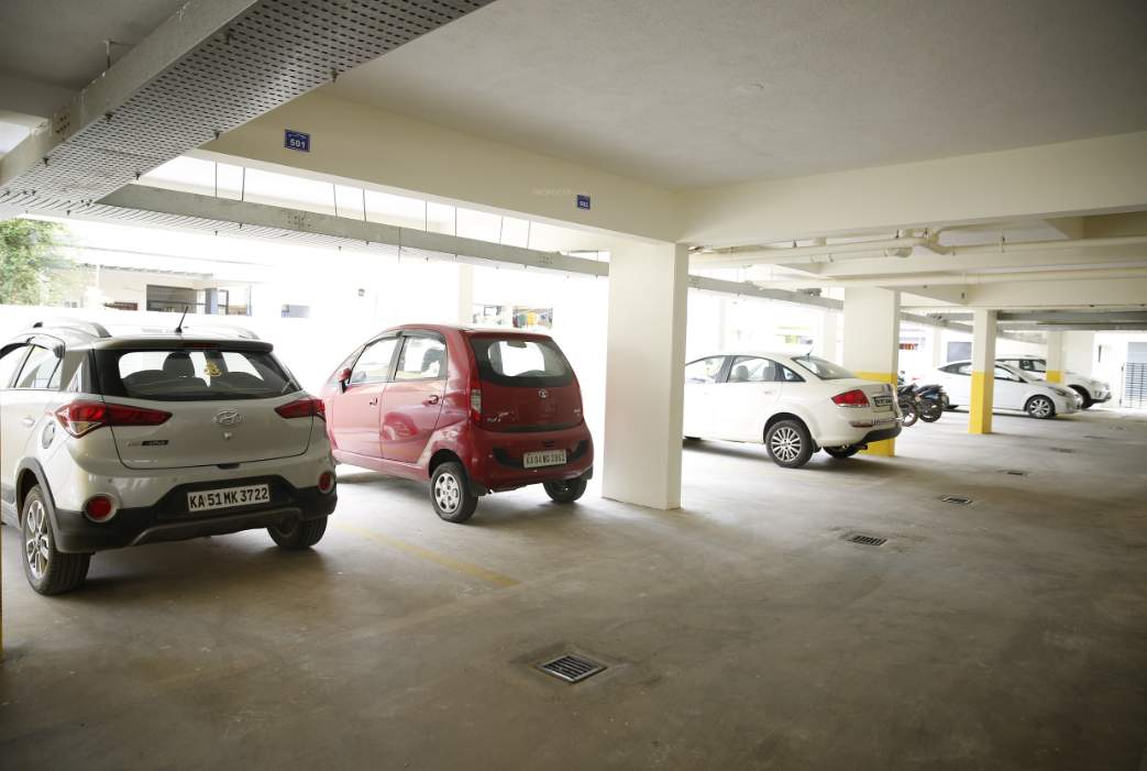 govardhana nilayam Car Parking