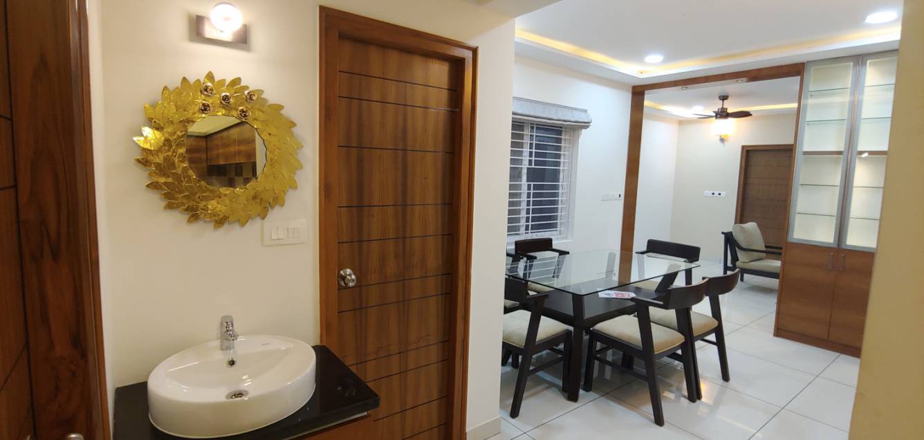  skycourt Dining Area