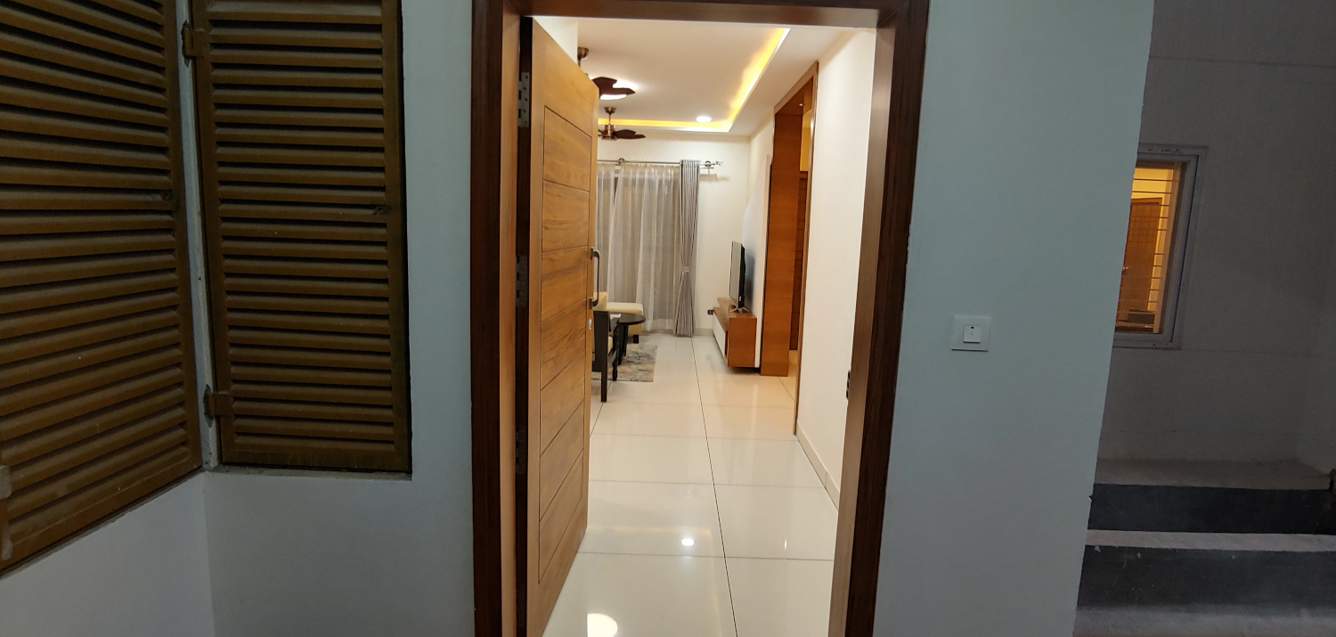  skycourt Living Area