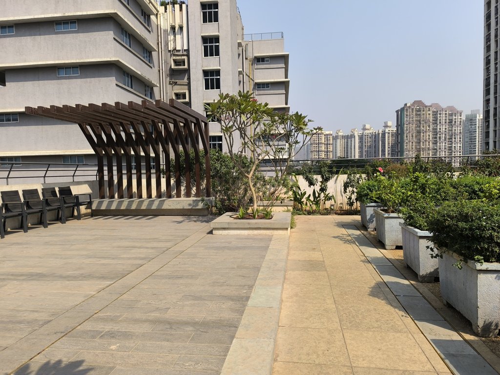  roots Landscaped Gardens