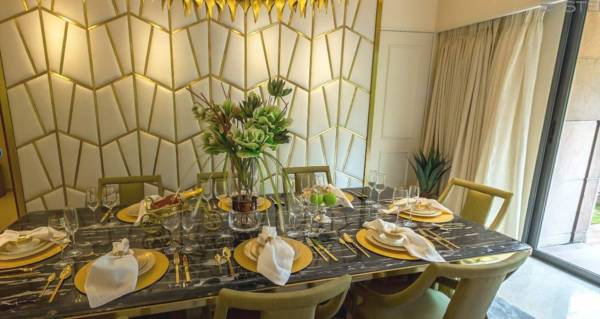  sterling Dining Area