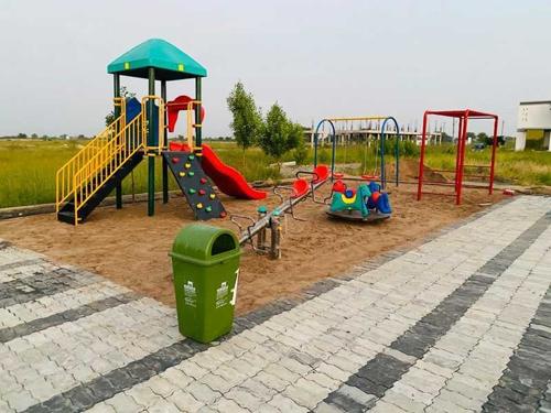  golden-city-villa Children's play area