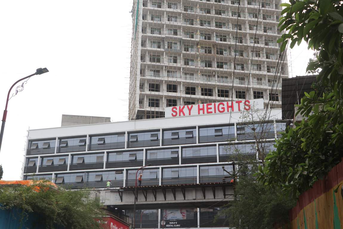  sky heights Elevation